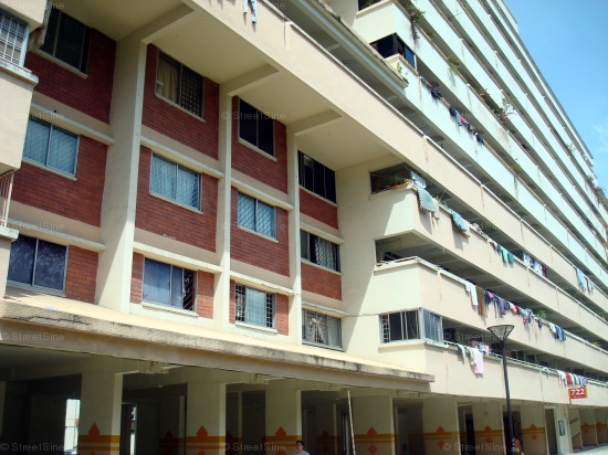Yishun Street 71 thumbnail photo